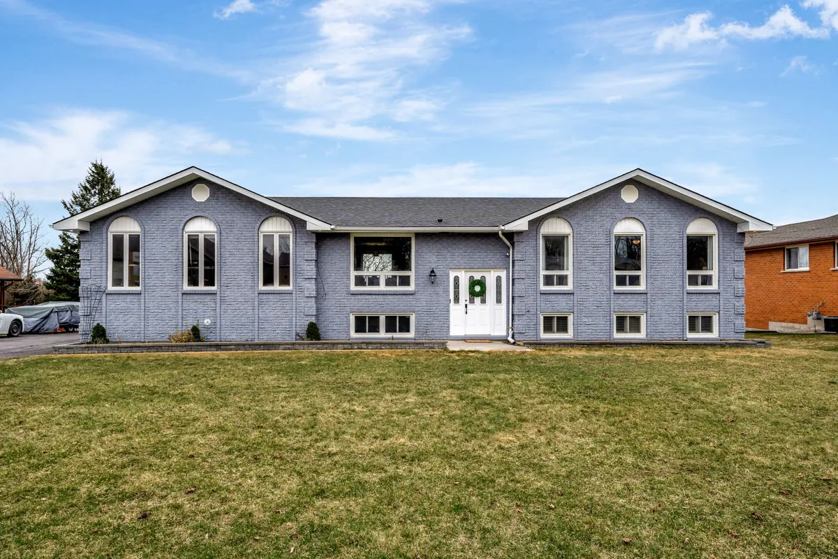 94 Cloverleaf DR, Belleville, ON K8N 4Z5