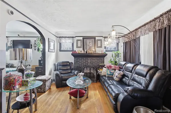 15400 Cruse ST, Detroit, MI 48227