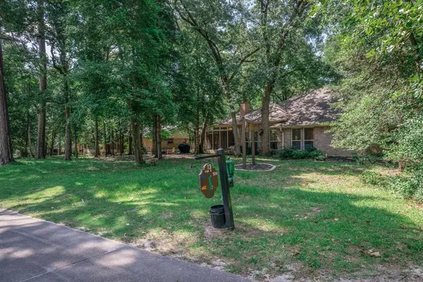 234 Spring Lake Knoll Trail, Holly Lake Ranch, TX 75765