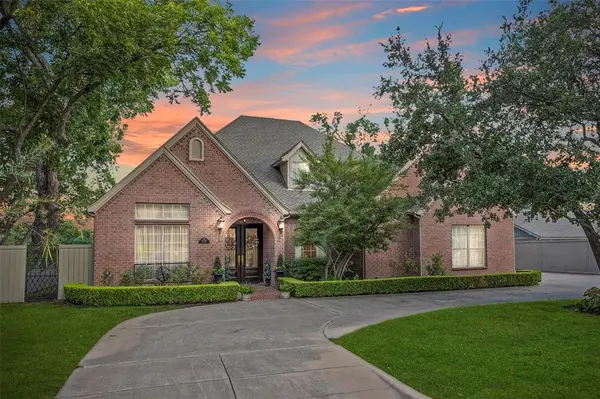 6909 Bal Lake Drive, Fort Worth, TX 76116