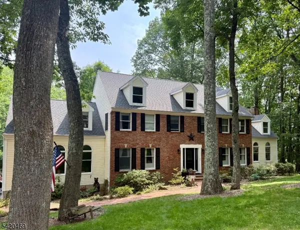 122 Forest Dr, Lebanon Twp., NJ 08826