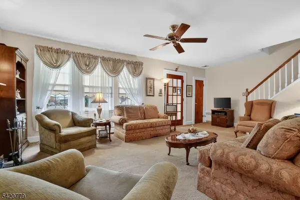 98 Hedden Ter, North Arlington Boro, NJ 07031