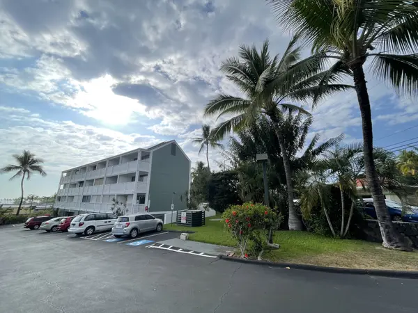 75-5680 KUAKINI HWY #203, Kailua-kona, HI 96740