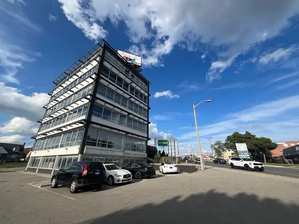 1880 O'connor DR #400, Toronto C13, ON M4A 1W9