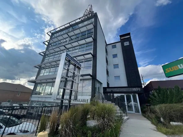 1880 O'connor DR #500, Toronto C13, ON M4A 1W9