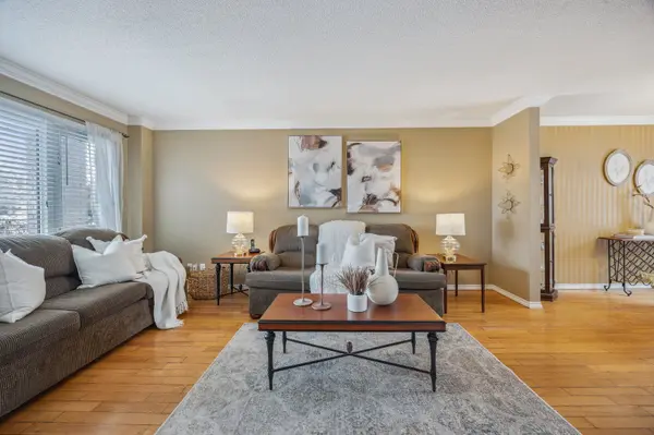 840 Charisma CRES, Oshawa, ON L1J 7S8