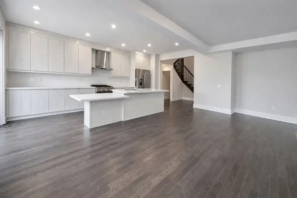 37 Schmeltzer CRES, Richmond Hill, ON L4E 1K9