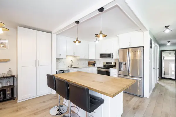 70 Cassandra DR, Barrie, ON L4M 6Y8