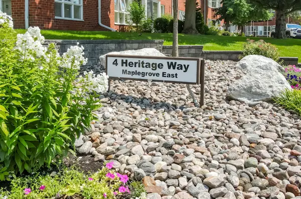 4 Heritage WAY #309, Kawartha Lakes, ON K9V 5Z2