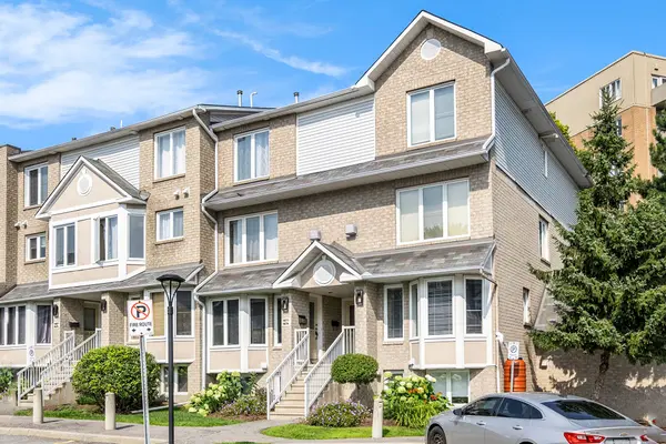 1672 Locksley LN, Beacon Hill North - South And Area, ON K1J 1B6