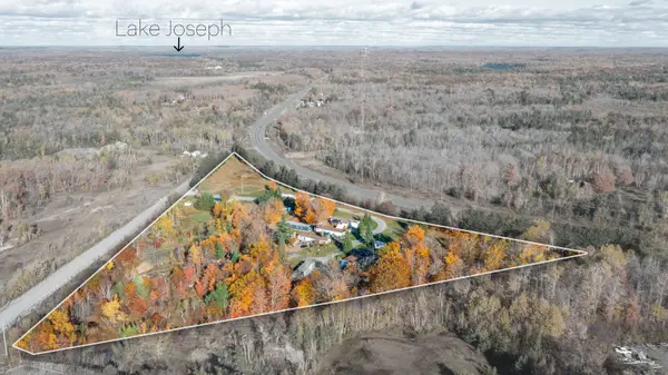 45 Tower RD, Georgian Bay, ON P0C 1H0