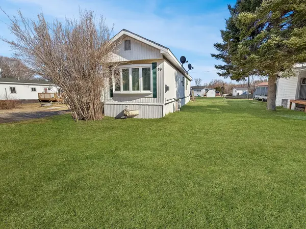 19 MELISSA LN, Horton, ON K7V 3Z4