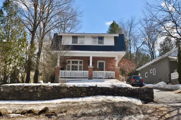 11 Florence ST E, Huntsville, ON P1H 1P8