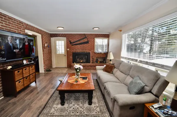 11 Florence ST E, Huntsville, ON P1H 1P8