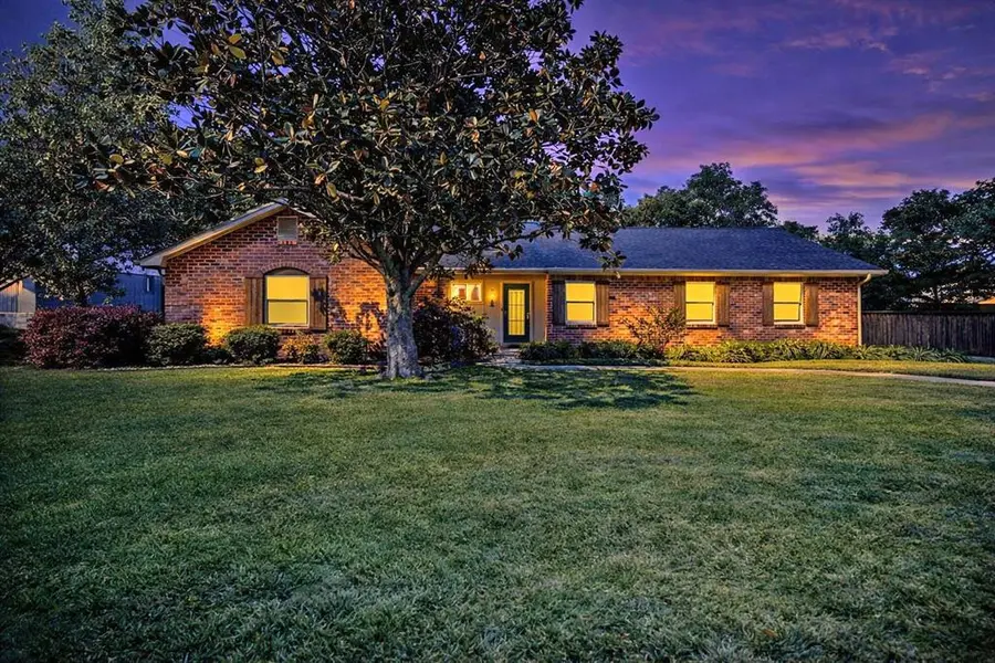 4 Patterson Drive, Greenville, TX 75402