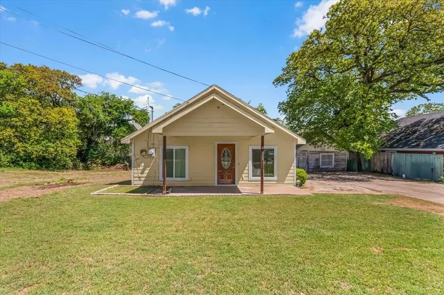 828 Springer Avenue, Fort Worth, TX 76114