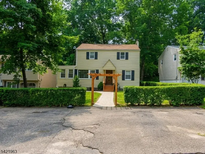 523 Colver Rd #1, Roxbury Twp., NJ 07850