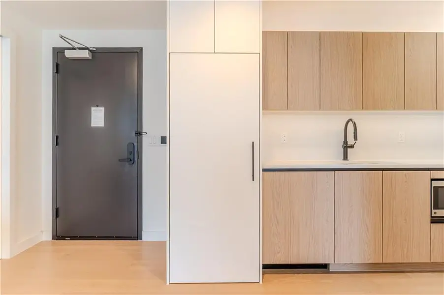 1807 66th ST #5C, Brooklyn, NY 11204