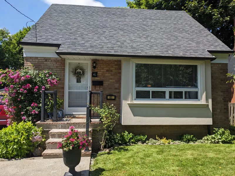 41 Twin Pauls CRES, Toronto E04, ON M1R 3Z6