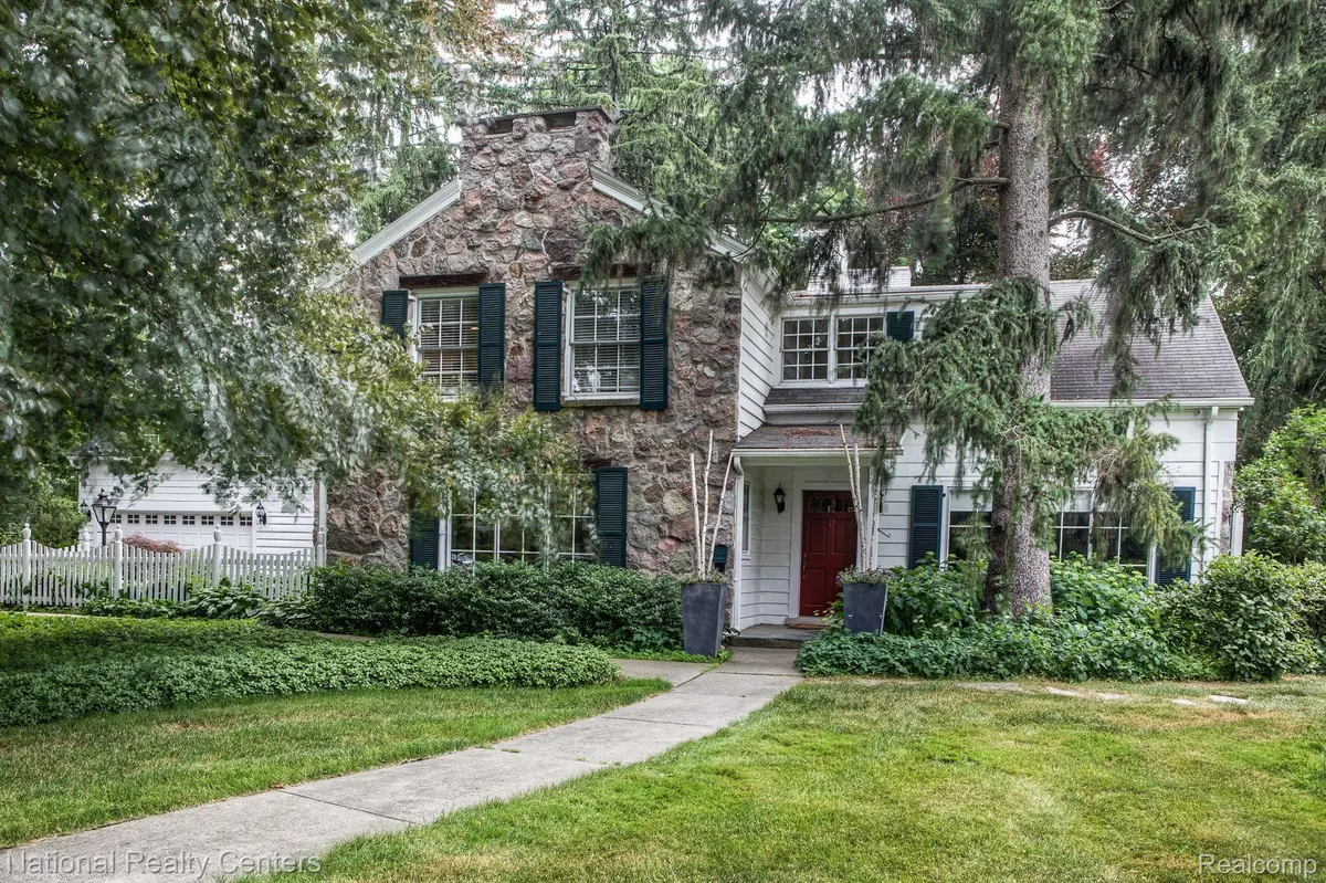 645 ARLINGTON ST, Birmingham, MI 48009