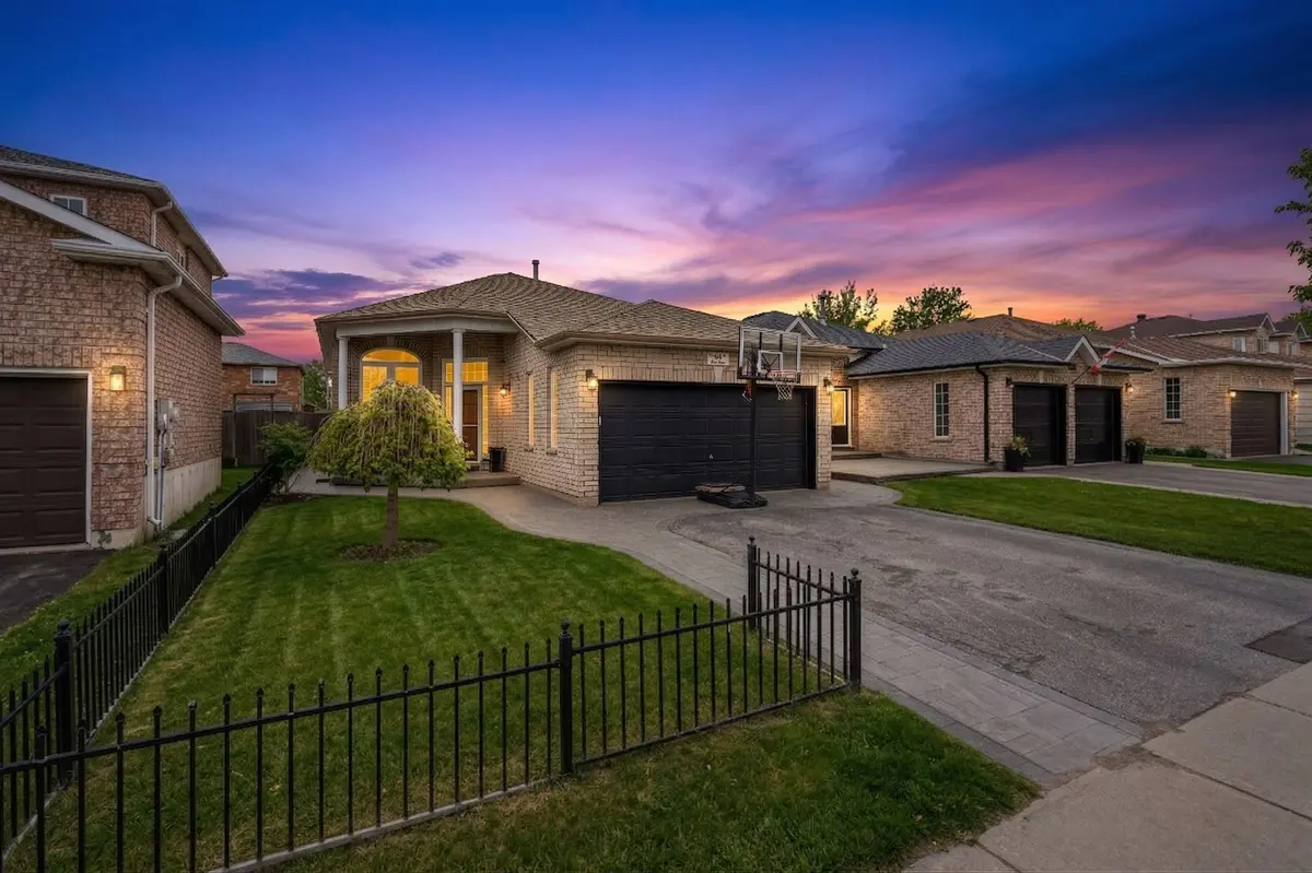 64A Bird ST, Barrie, ON L4N 0X3