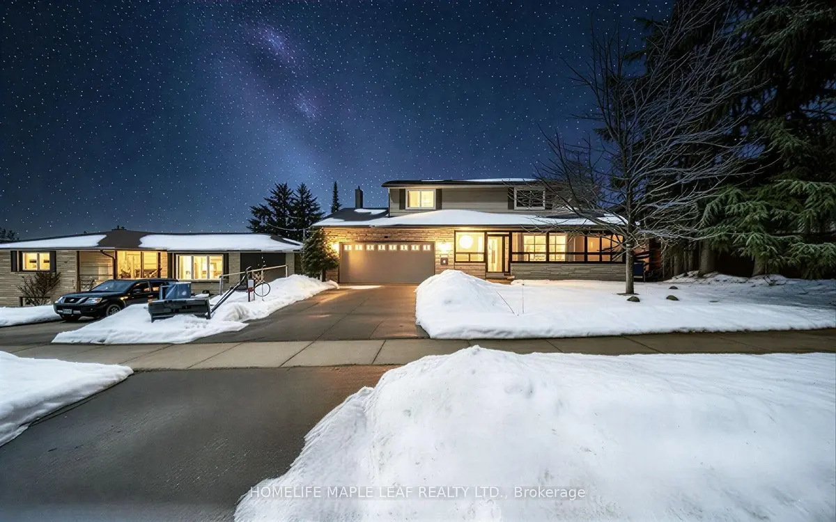 46 Chicopee TER, Kitchener, ON N2A 1T4