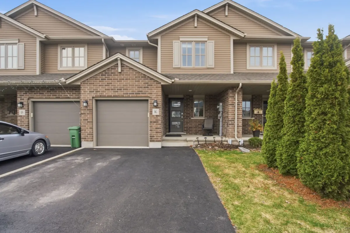 16 Empire Pkwy, St. Thomas, ON N5R 0E9