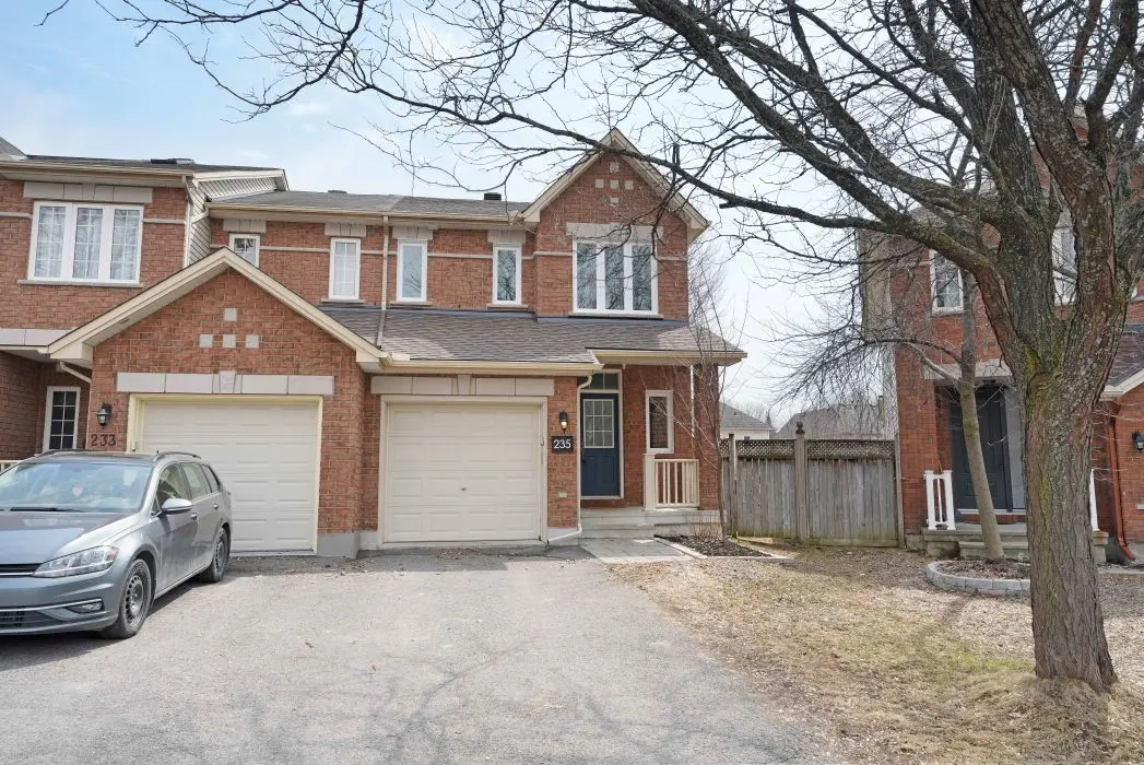 235 Saddlesmith CIR, Kanata, ON K2M 2Z1