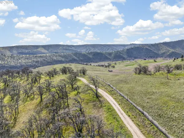 3475 THREE MILE RD, The Dalles, OR 97058