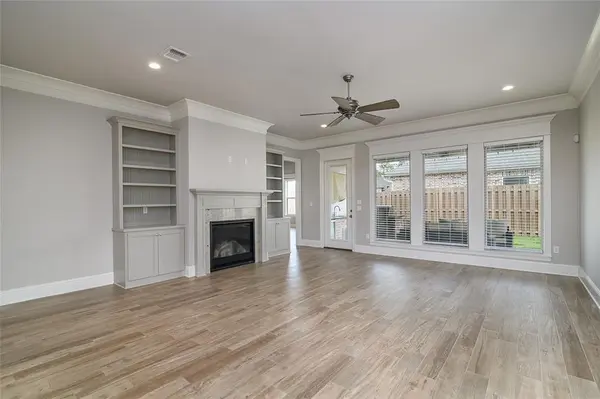 825 Galvez Avenue, Shreveport, LA 71115