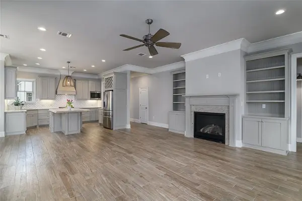 825 Galvez Avenue, Shreveport, LA 71115