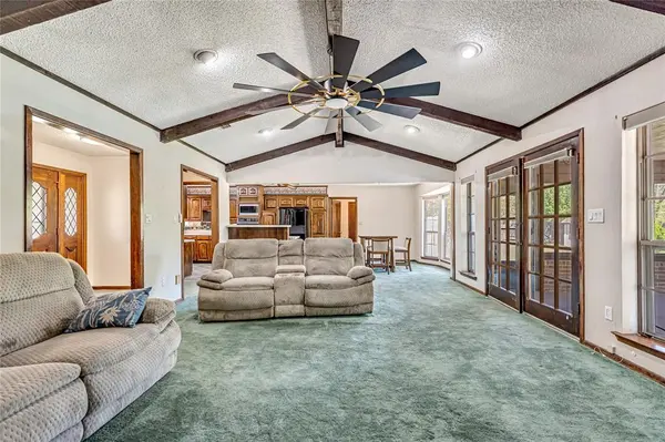 2015 Edgewood Drive, Bridgeport, TX 76426