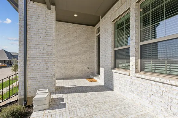 1105 Painted Lady Drive, Crowley, TX 76036