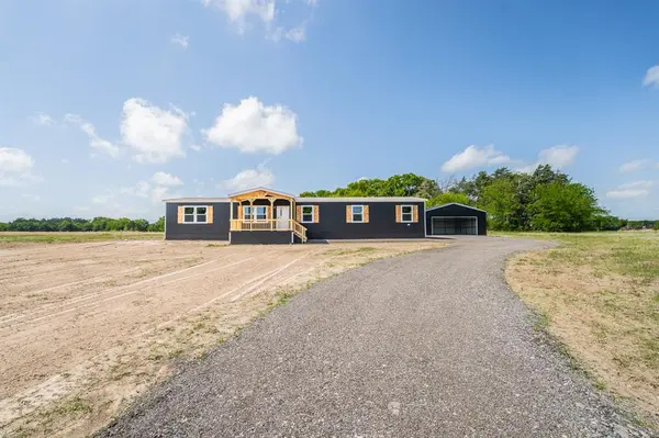 24 County Road 1126, Cumby, TX 75433