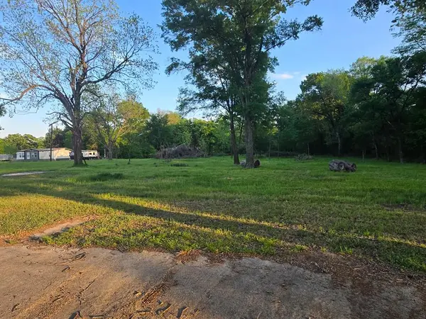 1645 E Royall Boulevard, Malakoff, TX 75148