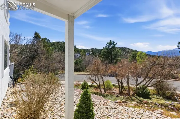 6125 Spurwood DR, Colorado Springs, CO 80918