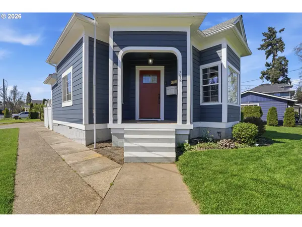 798 YOUNG ST, Woodburn, OR 97071