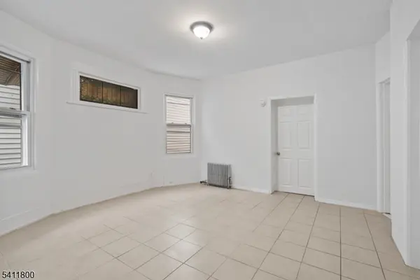 315 E 18Th St #2, Paterson City, NJ 07524