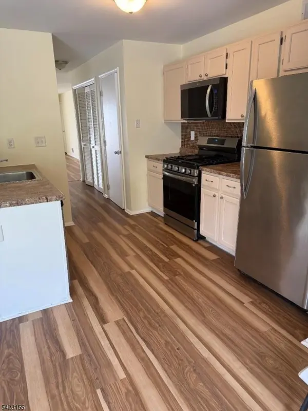 813 Plymouth Rd, North Brunswick Twp., NJ 08902