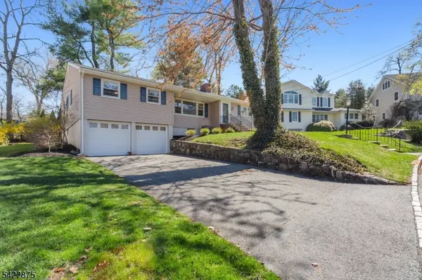 59 Albright Cir, Madison Boro, NJ 07940