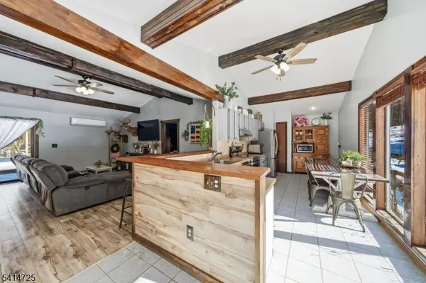 8 Martha St, Sandyston Twp., NJ 07826