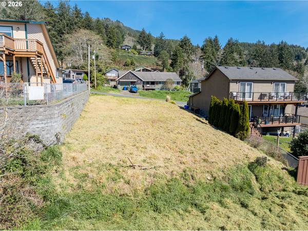 607 Evergreen AVE, Garibaldi, OR 97118