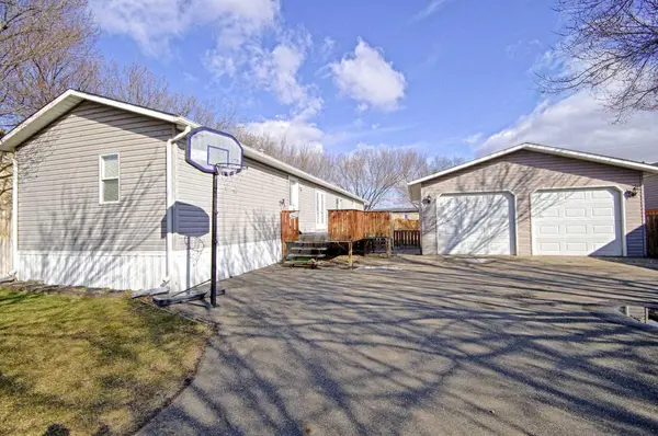 823 3 ST S, Grassy Lake, AB T0K 0Z0