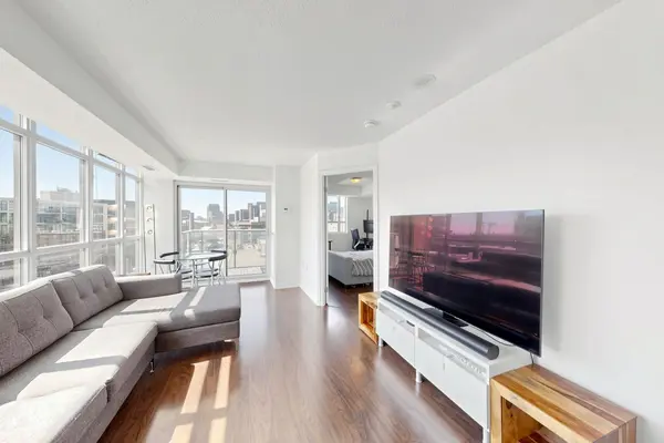 125 Western Battery RD ##710, Toronto C01, ON M6K 3R8