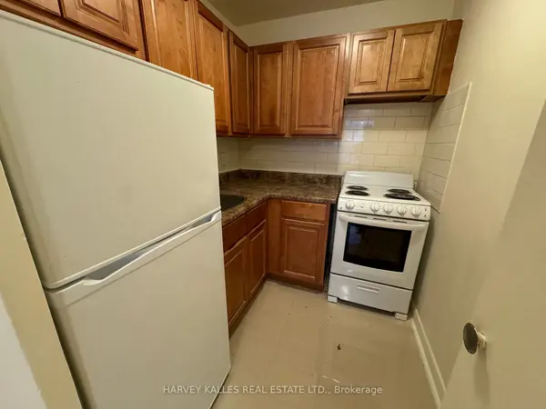 51 Gamble AVE #201, Toronto E03, ON M4K 2H4