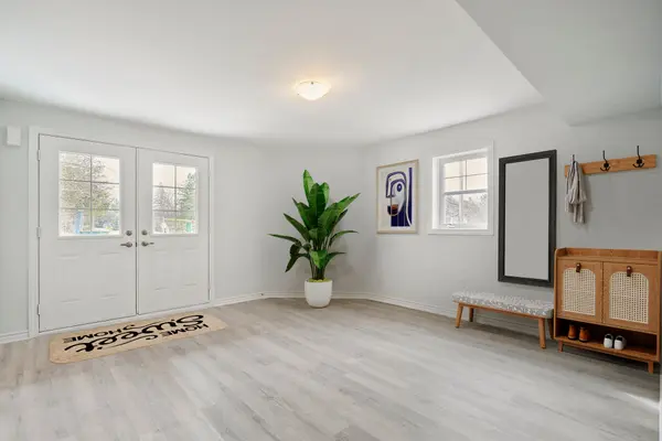 2 Ravenscraig PL, Innisfil, ON L0L 1L0