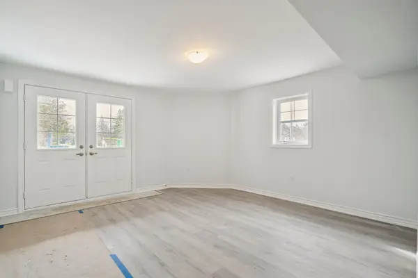 2 Ravenscraig PL, Innisfil, ON L0L 1L0