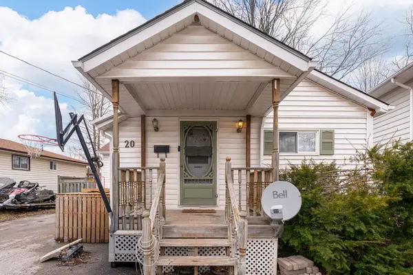 20 Riveredge DR, Georgina, ON L4P 2N9