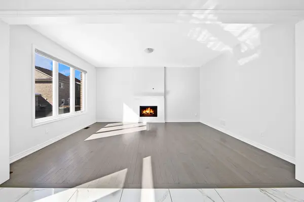 57 Bud Leggett CRES, Georgina, ON L4P 0B7