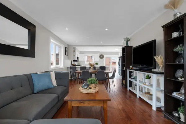 64A Bird ST, Barrie, ON L4N 0X3